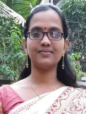 DR. RESHMY V